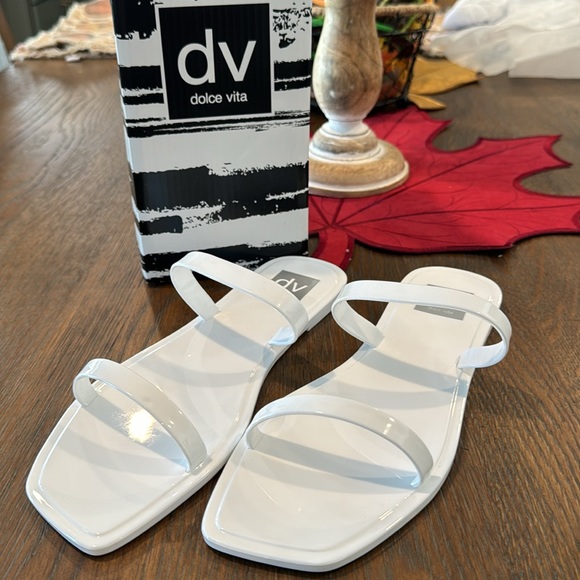 Dolce Vita Shoes - Dolce vita Sunshine Strappy Jelly Slide. Ladies size 8.